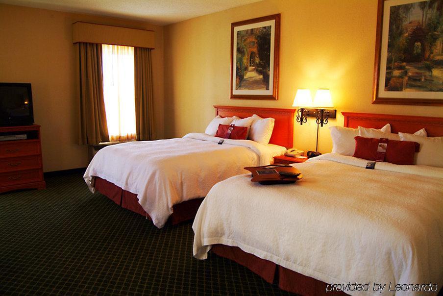 Hampton Inn & Suites St. Petersburg/Downtown Oda fotoğraf